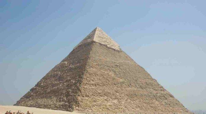 Piramide di Cheope scoperta