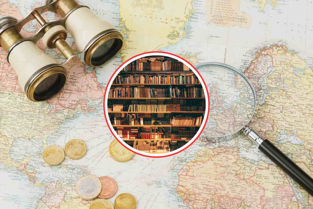 cartina del mondo e libreria al centro